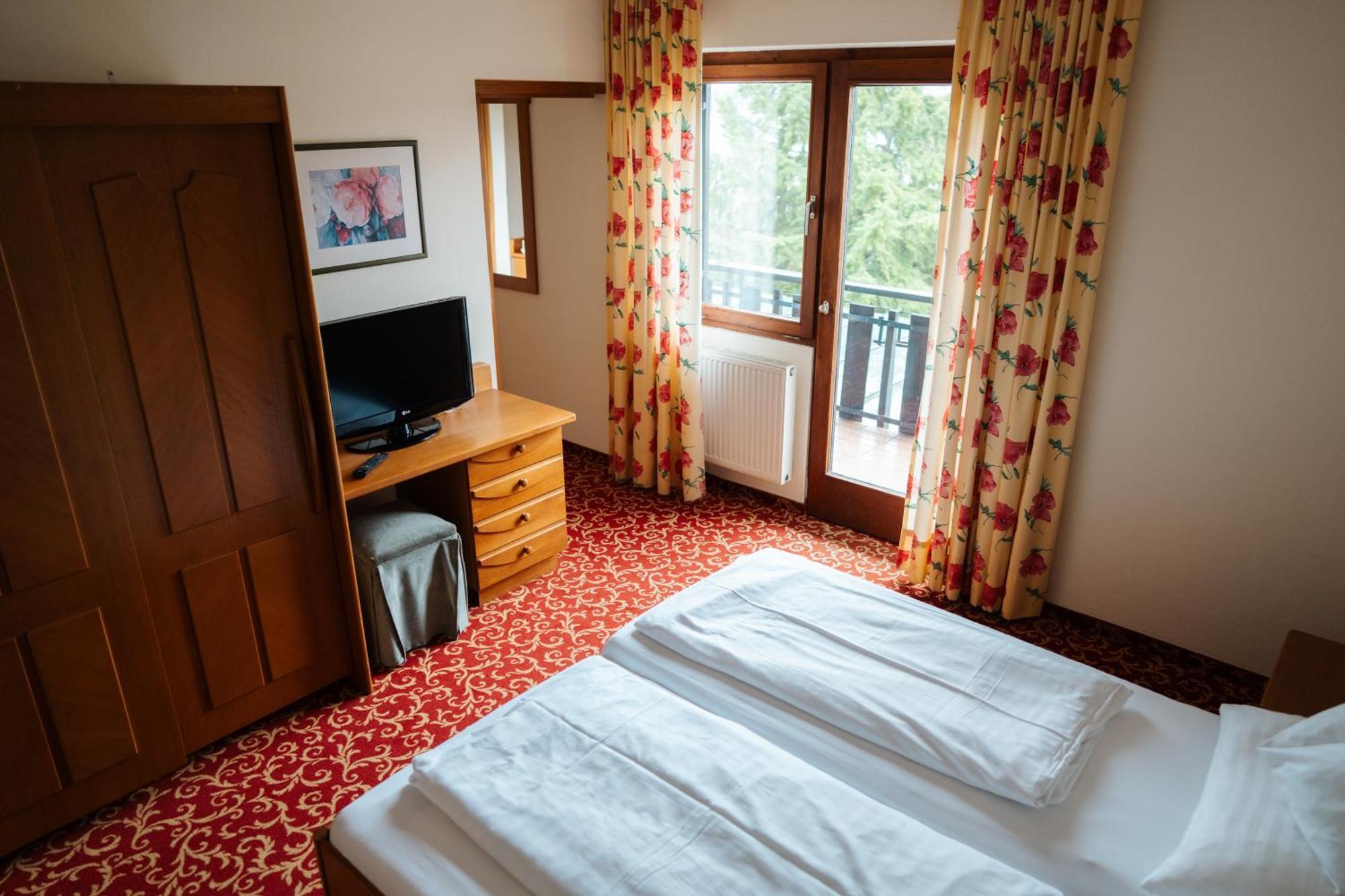 Seehotel Ressmann Drobollach am Faakersee Exteriör bild