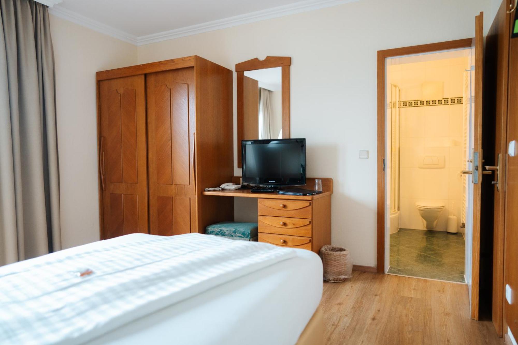 Seehotel Ressmann Drobollach am Faakersee Exteriör bild